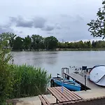 Dunaparti Vendeghaz *
