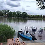 Dunaparti Vendeghaz *