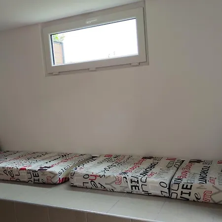 Dunaparti Vendeghaz *