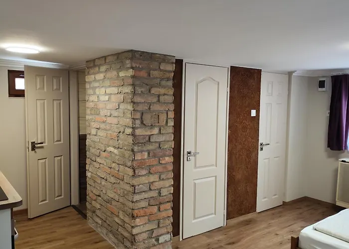 Проживание в семье Dunaparti Vendeghaz